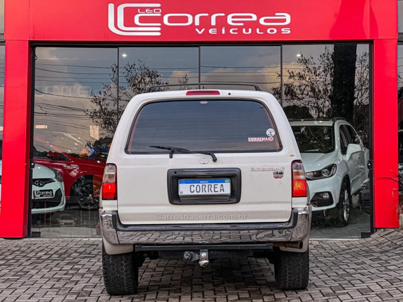 HILUX SW4 3.0 4X4 8V TURBO DIESEL 4P MANUAL - 2001 - CANELA
