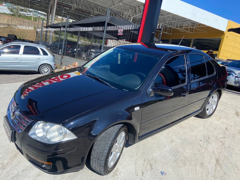 BORA 2.0 MI 8V GASOLINA 4P MANUAL - 2010 - CAXIAS DO SUL
