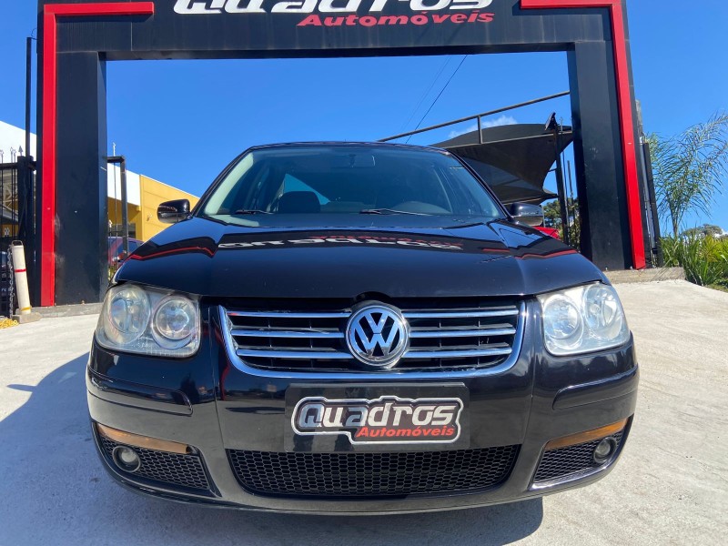 BORA 2.0 MI 8V GASOLINA 4P MANUAL - 2010 - CAXIAS DO SUL