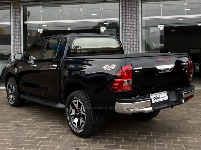 HILUX 2.8 SRX 4X4 CD 16V DIESEL 4P AUTOMÁTICO - 2020 - VACARIA