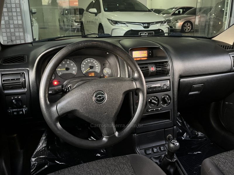 ASTRA 2.0 MPFI ADVANTAGE 8V FLEX 4P MANUAL - 2008 - VACARIA