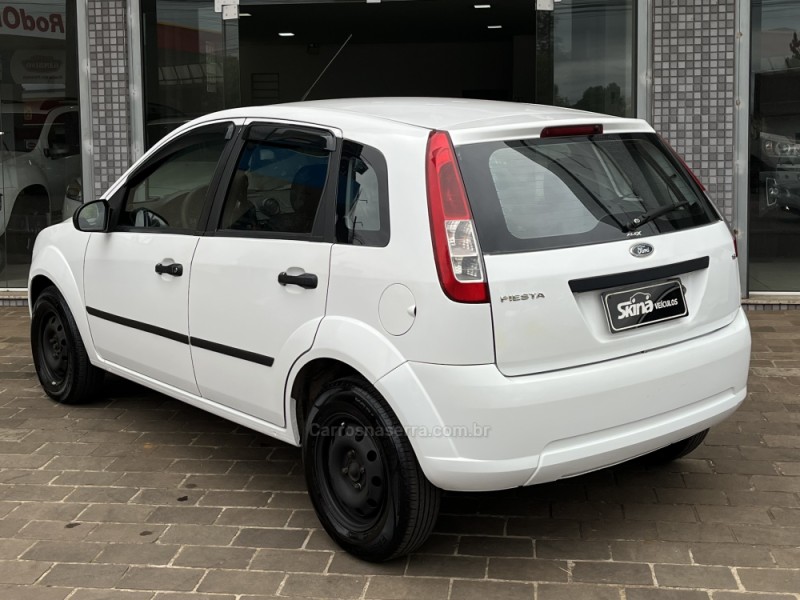 FIESTA 1.6 MPI CLASS 8V GASOLINA 4P MANUAL - 2009 - VACARIA