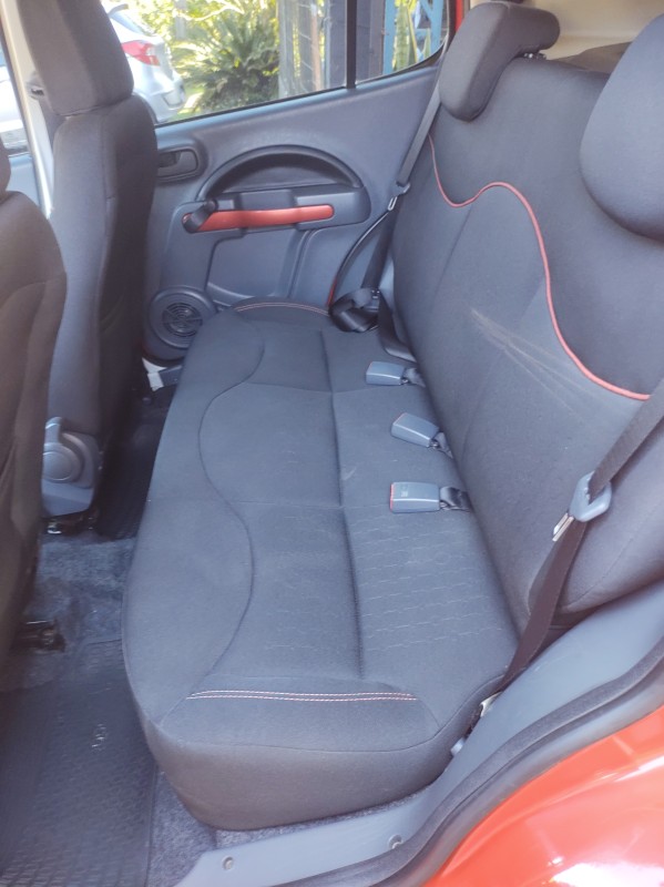 UNO 1.4 EVO SPORTING 8V FLEX 4P MANUAL - 2012 - VALE REAL
