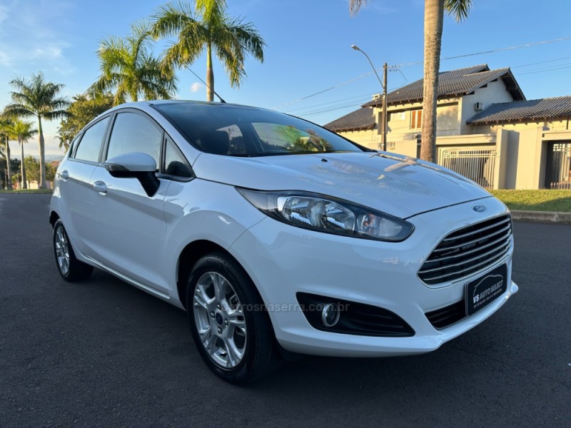FIESTA 1.6 SEL HATCH 16V FLEX 4P MANUAL - 2017 - SãO LEOPOLDO