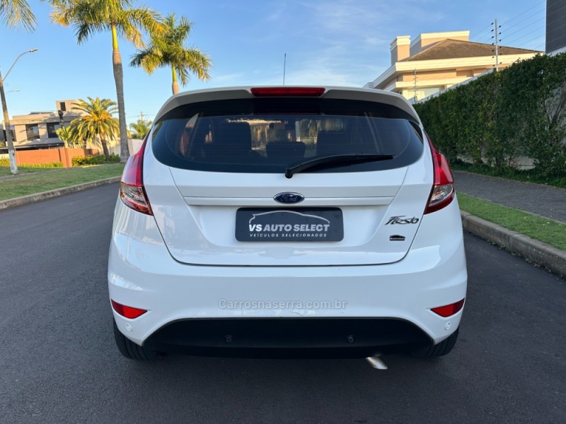FIESTA 1.6 SEL HATCH 16V FLEX 4P MANUAL - 2017 - SãO LEOPOLDO