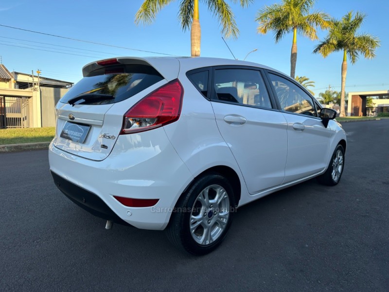 FIESTA 1.6 SEL HATCH 16V FLEX 4P MANUAL - 2017 - SãO LEOPOLDO