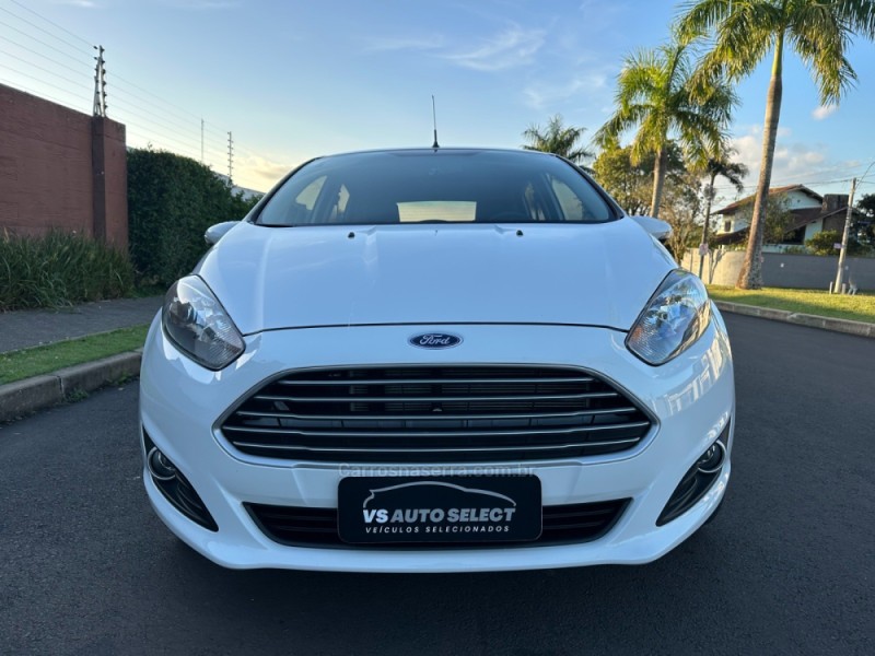 FIESTA 1.6 SEL HATCH 16V FLEX 4P MANUAL - 2017 - SãO LEOPOLDO