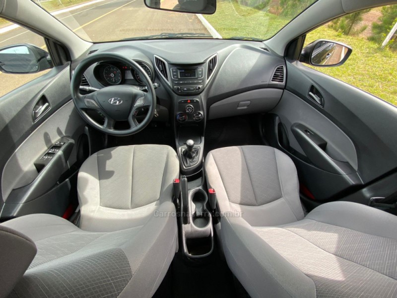 HB20S 1.0 COMFORT PLUS 12V FLEX 4P MANUAL - 2019 - VACARIA