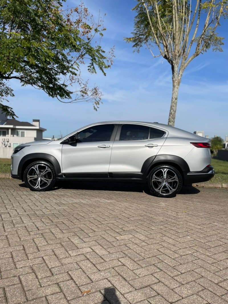 FASTBACK 1.0 IMPETUS 200 TURBO FLEX 4P AUTOMÁTICO