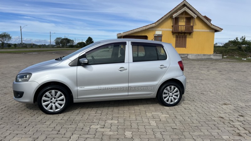 FOX 1.0 MI TREND 8V FLEX 4P MANUAL - 2011 - ANTôNIO PRADO