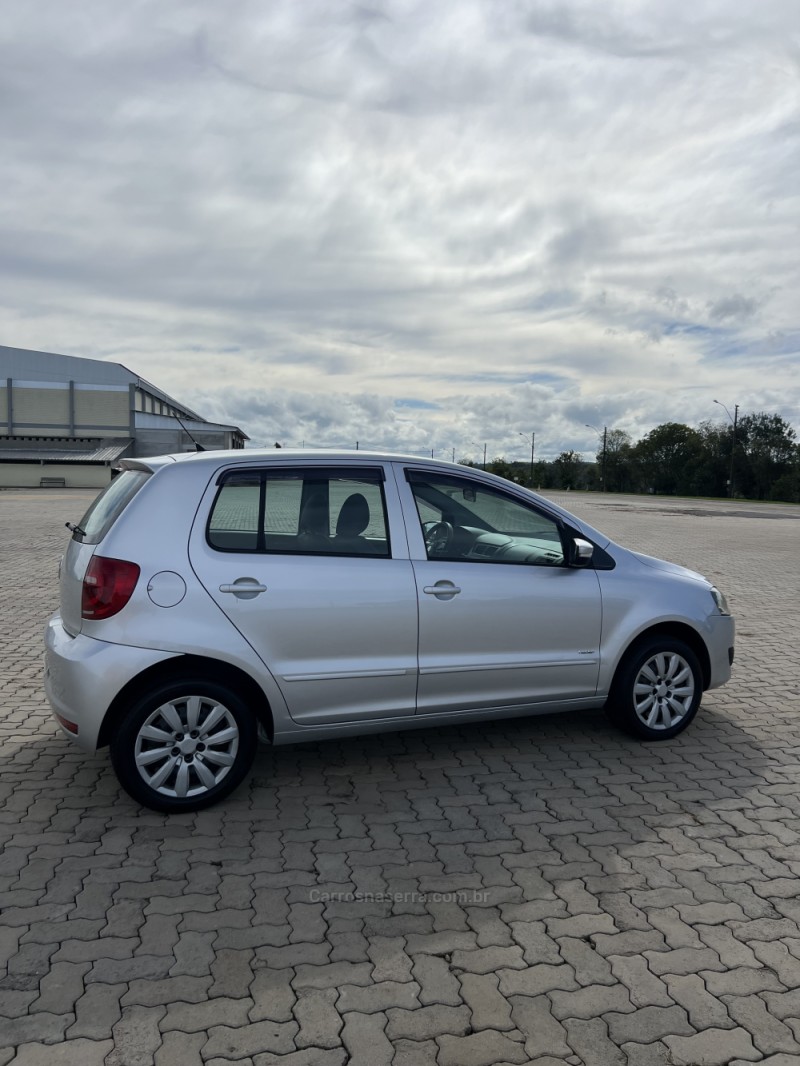 FOX 1.0 MI TREND 8V FLEX 4P MANUAL - 2011 - ANTôNIO PRADO