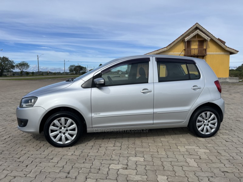 FOX 1.0 MI TREND 8V FLEX 4P MANUAL - 2011 - ANTôNIO PRADO