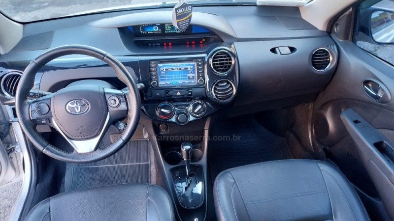 ETIOS 1.5 PLATINUM SEDAN 16V FLEX 4P AUTOMÁTICO - 2017 - SOMBRIO