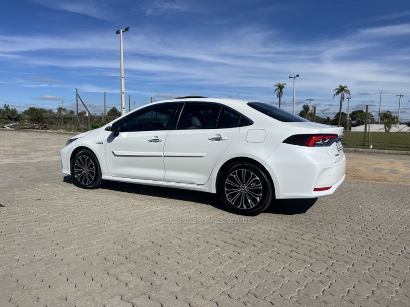 COROLLA 1.8 ALTIS PREMIUM 16V HÍBRIDO 4P AUTOMÁTICO - 2022 - ANTôNIO PRADO