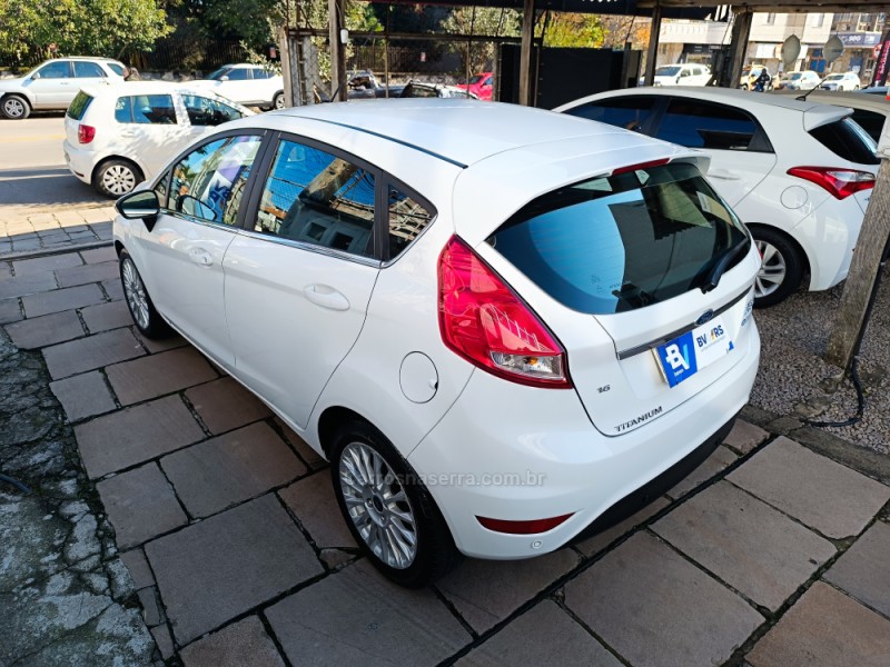 FIESTA 1.6 TITANIUM HATCH 16V FLEX 4P MANUAL - 2015 - BENTO GONçALVES