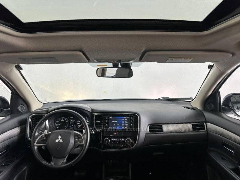 OUTLANDER 3.0 GT 4X4 V6 24V GASOLINA 4P AUTOMÁTICO - 2014 - NOVO HAMBURGO