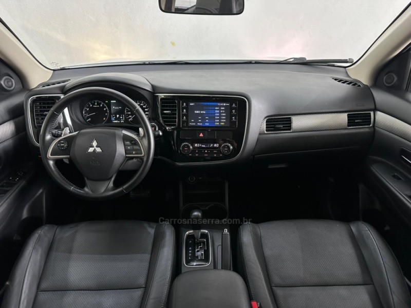 OUTLANDER 3.0 GT 4X4 V6 24V GASOLINA 4P AUTOMÁTICO - 2014 - NOVO HAMBURGO