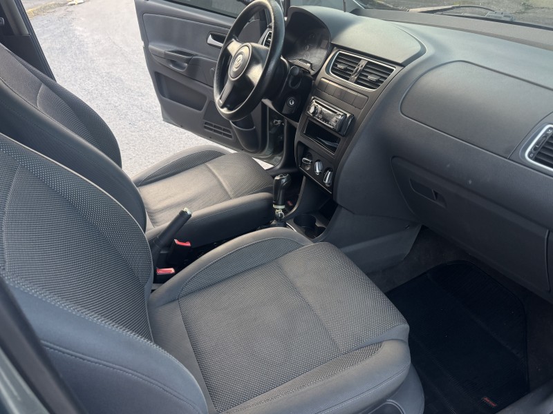 FOX 1.0 MI 8V FLEX 4P MANUAL - 2011 - CAXIAS DO SUL