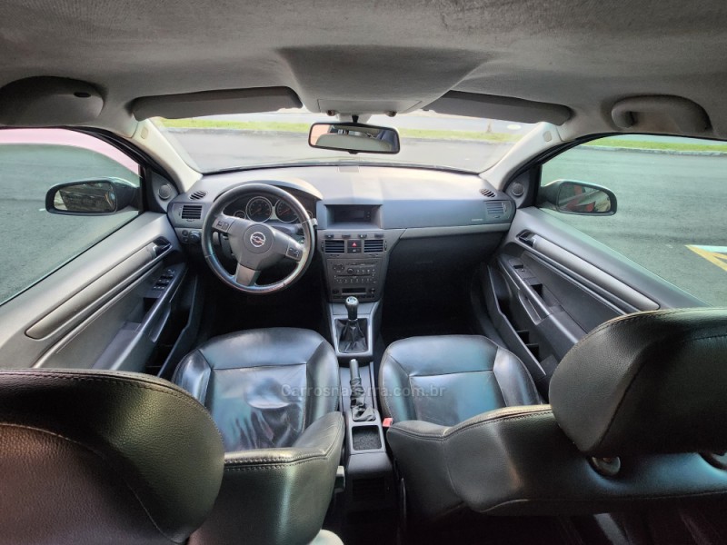 VECTRA 2.0 SFI GT-X HATCH 8V FLEX 4P MANUAL - 2008 - VERANóPOLIS