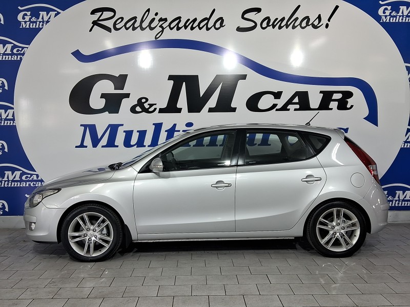 I30 2.0 MPI 16V GASOLINA 4P MANUAL - 2011 - SãO SEBASTIãO DO CAí