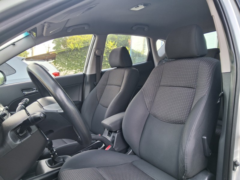 I30 2.0 MPI 16V GASOLINA 4P MANUAL - 2011 - SãO SEBASTIãO DO CAí