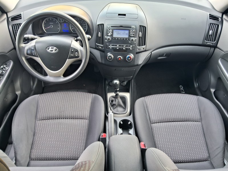 I30 2.0 MPI 16V GASOLINA 4P MANUAL - 2011 - SãO SEBASTIãO DO CAí