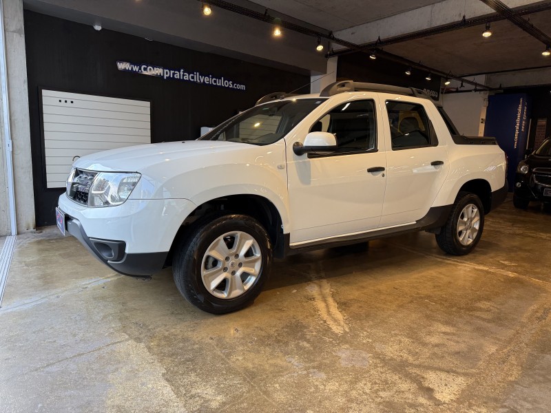 OROCH 1.6 16V EXPRESS FLEX 4P MANUAL - 2022 - BENTO GONçALVES