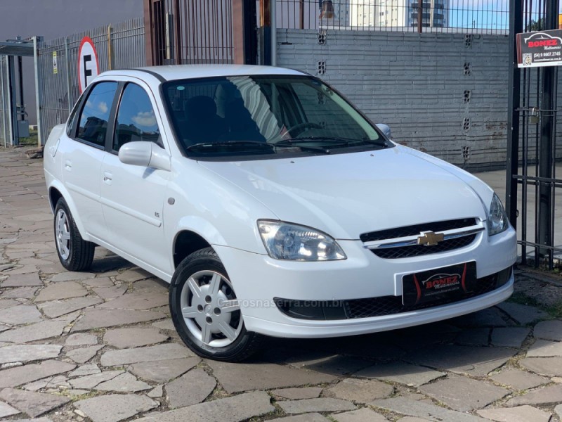 CLASSIC 1.0 MPFI LS 8V FLEX 4P MANUAL - 2011 - CAXIAS DO SUL