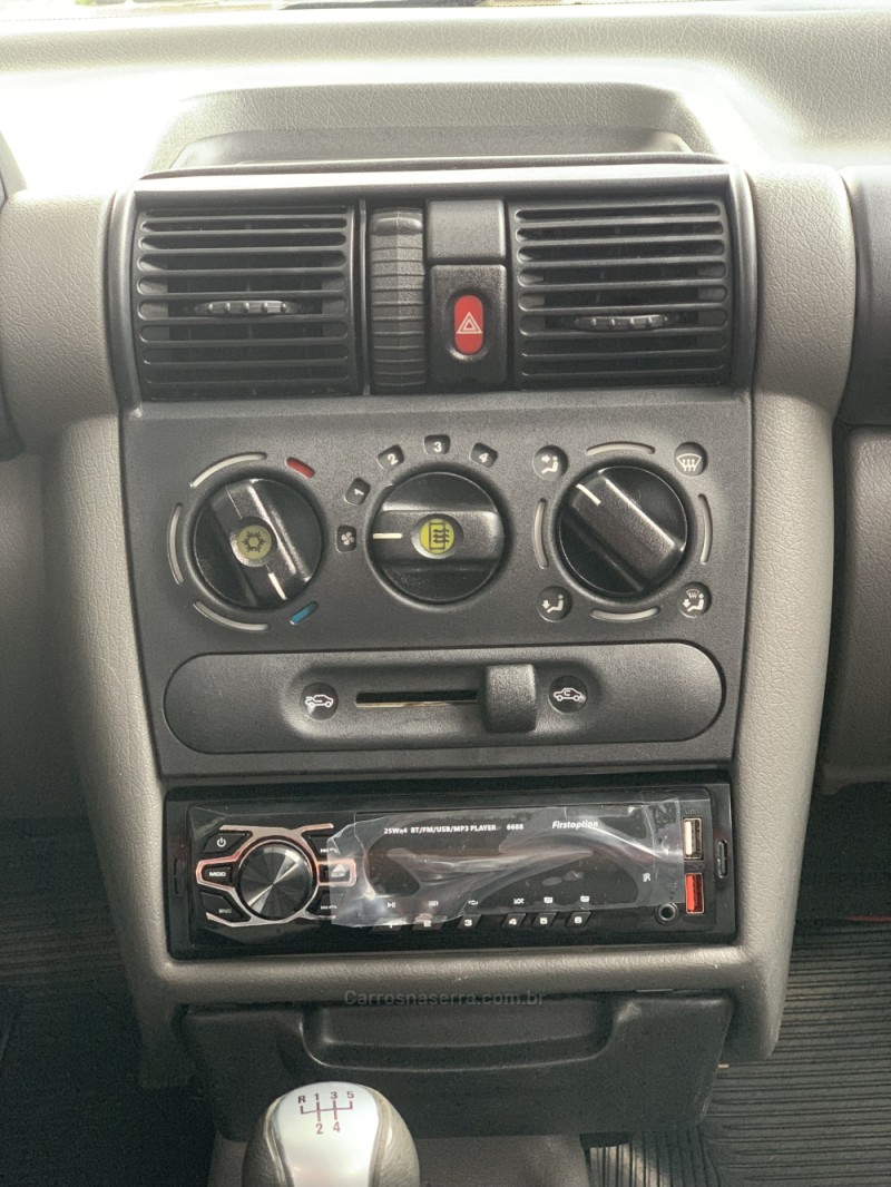 CLASSIC 1.0 MPFI LS 8V FLEX 4P MANUAL - 2011 - CAXIAS DO SUL