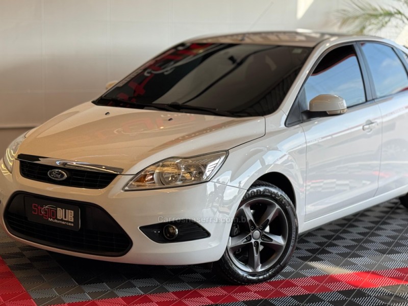 FOCUS 1.6 GLX 8V FLEX 4P MANUAL - 2011 - ESTâNCIA VELHA