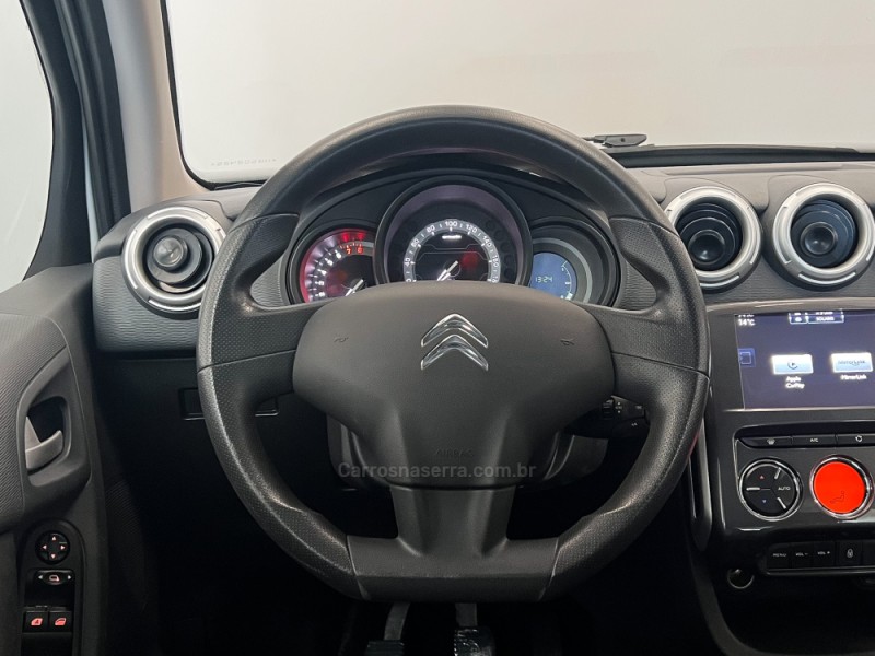 C3 1.5 ATTRACTION 8V FLEX 4P MANUAL - 2017 - FLORES DA CUNHA