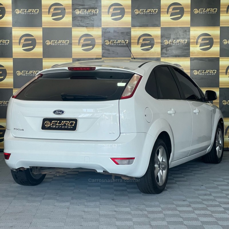 FOCUS 2.0 FC 16V GASOLINA 4P MANUAL - 2013 - PORTãO