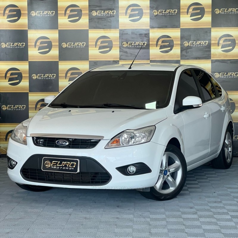 FOCUS 2.0 FC 16V GASOLINA 4P MANUAL - 2013 - PORTãO