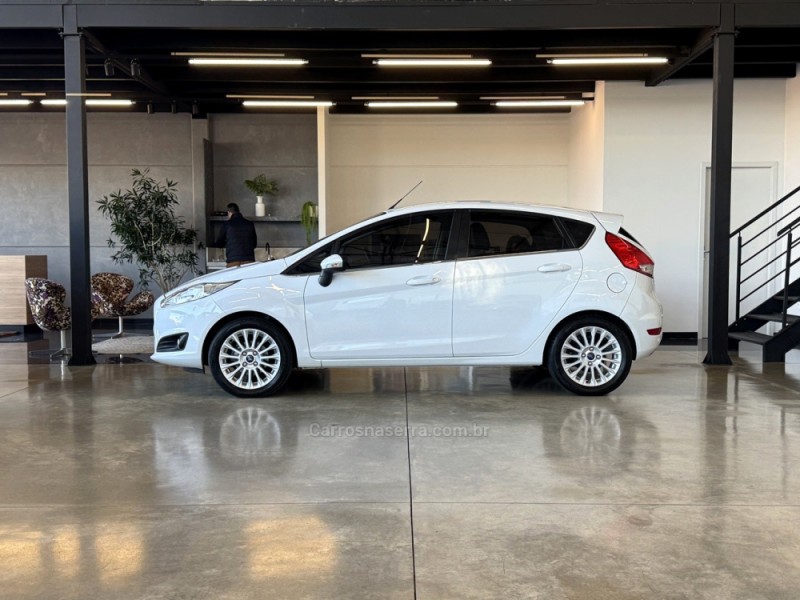 FIESTA 1.6 TITANIUM HATCH 16V FLEX 4P AUTOMÁTICO - 2014 - BENTO GONçALVES