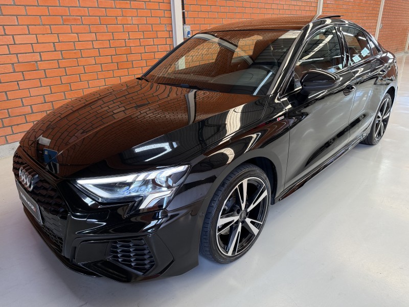 A3 2.0 TFSI SEDAN PERFORM BLACK 16V GASOLINA 4P S-TRONIC