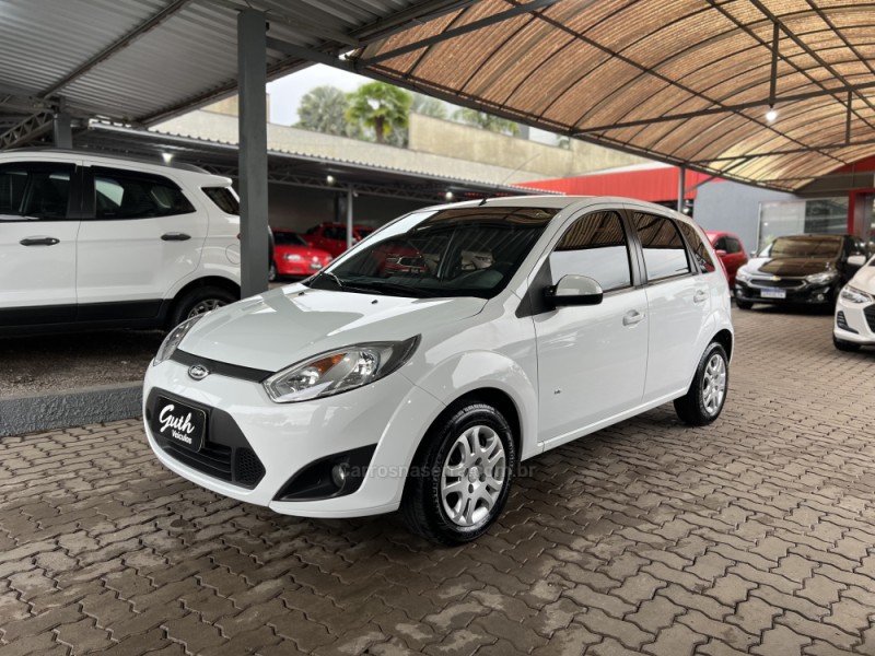 fiesta 1.6 rocam se 8v flex 4p manual 2014 bom principio