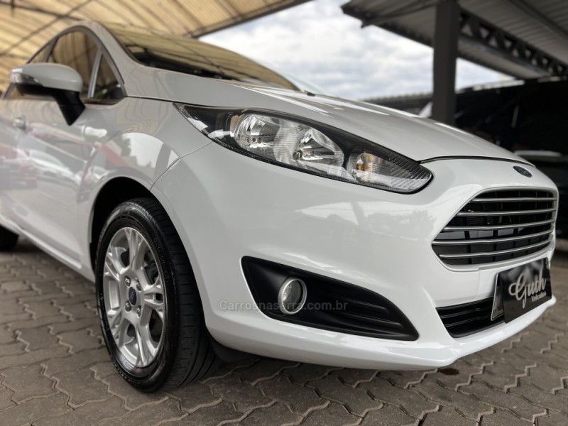 FIESTA 1.6 SE HATCH 16V FLEX 4P AUTOMÁTICO - 2016 - BOM PRINCíPIO