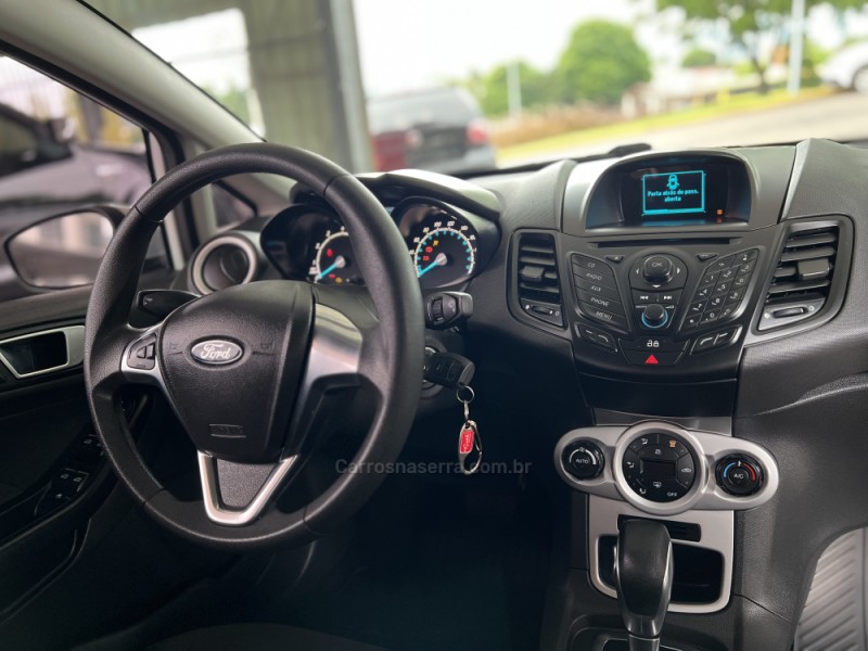 FIESTA 1.6 SE HATCH 16V FLEX 4P AUTOMÁTICO - 2016 - BOM PRINCíPIO