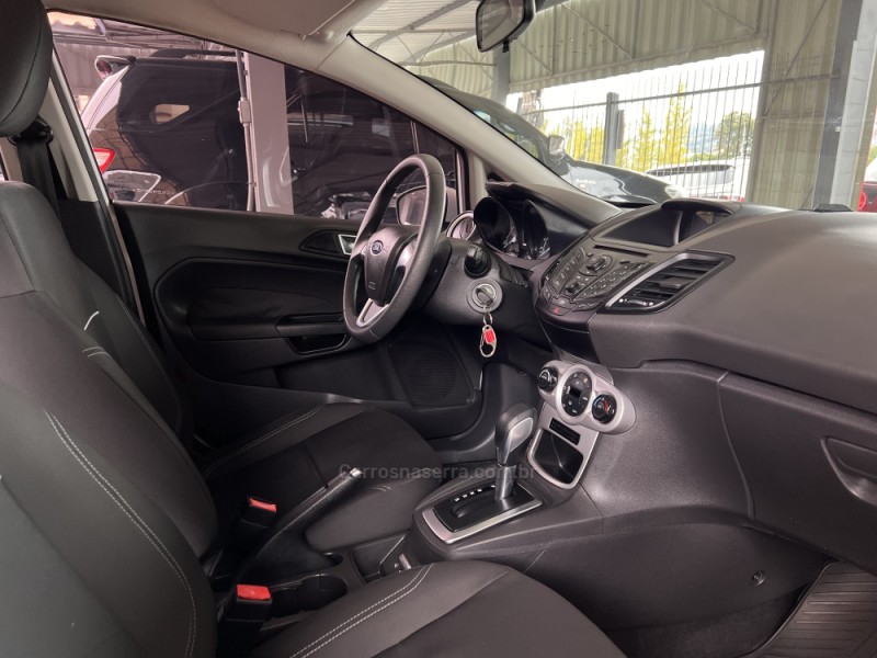 FIESTA 1.6 SE HATCH 16V FLEX 4P AUTOMÁTICO - 2016 - BOM PRINCíPIO