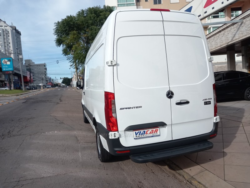 SPRINTER 2.2 FURGÃO 416 LONGO TETO ALTO DIESEL 3P MANUAL - 2022 - BENTO GONçALVES