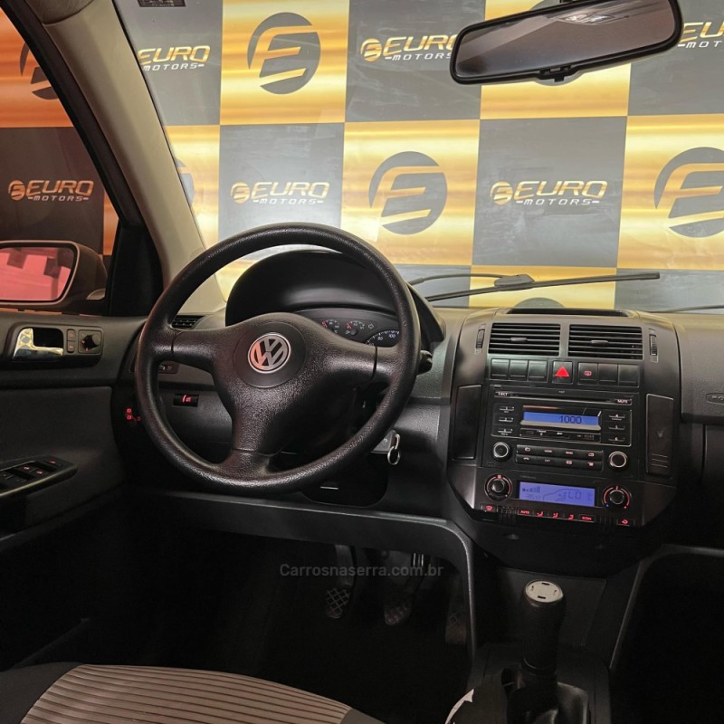 POLO SEDAN 1.6 MI COMFORTLINE 8V FLEX 4P MANUAL - 2007 - PORTãO