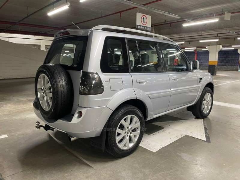 PAJERO TR4 2.0 4X2 16V 140CV FLEX 4P AUTOMÁTICO - 2010 - CAXIAS DO SUL