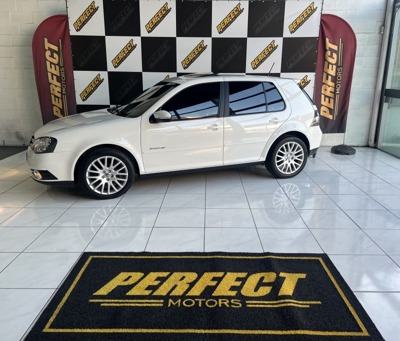GOLF 1.6 MI SPORTLINE 8V FLEX 4P MANUAL - 2013 - PORTãO