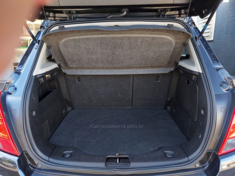 TRACKER 1.8 MPFI LTZ 4X2 16V FLEX 4P AUTOMÁTICO - 2014 - NOVO HAMBURGO