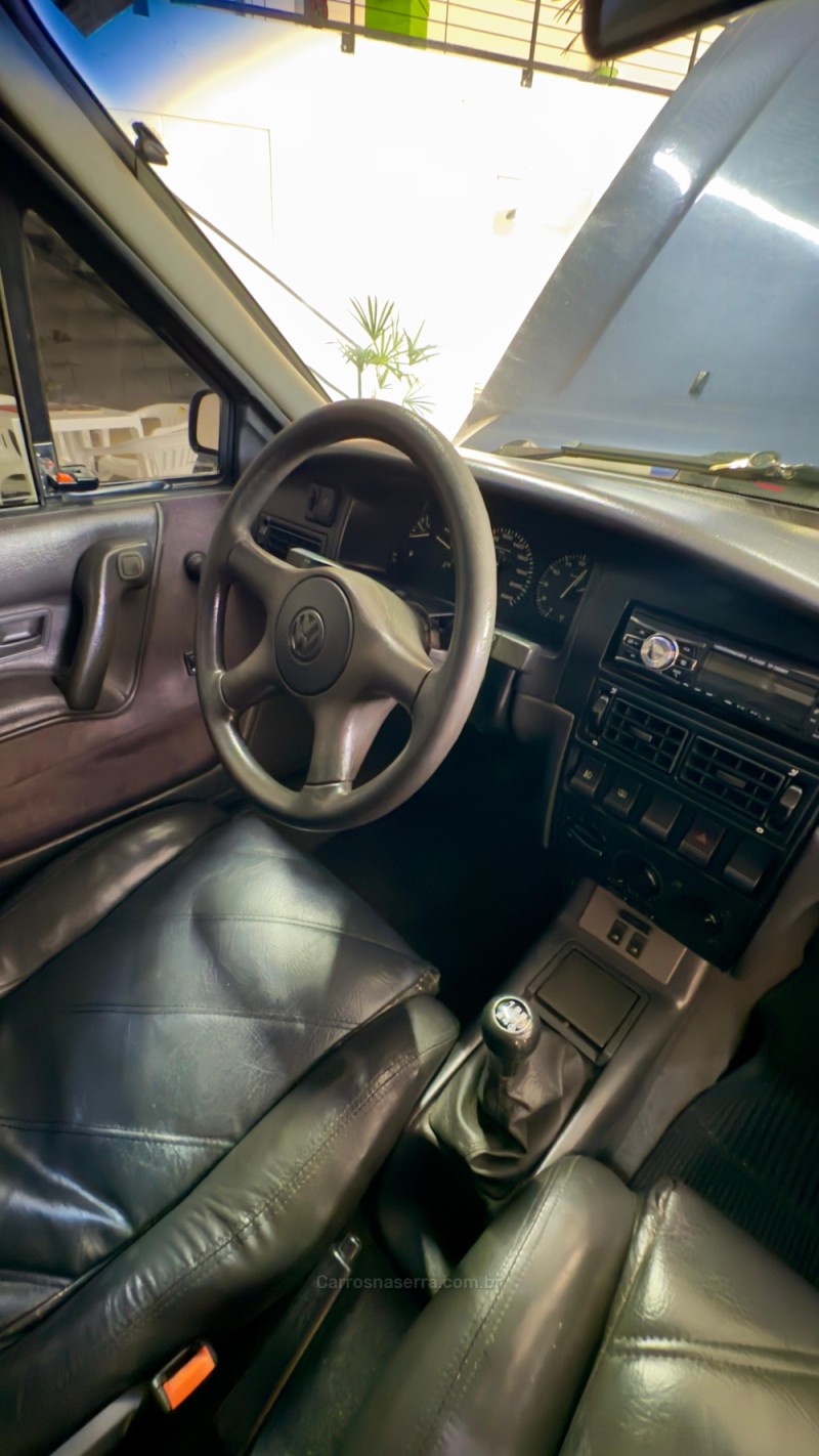 SANTANA 2.0 MI 8V GASOLINA 4P MANUAL - 2000 - MONTENEGRO