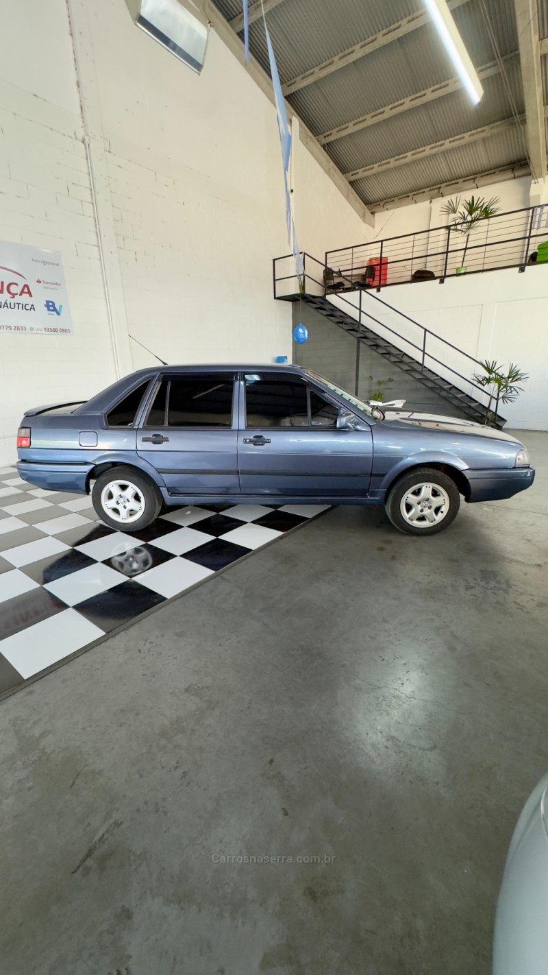 SANTANA 2.0 MI 8V GASOLINA 4P MANUAL - 2000 - MONTENEGRO