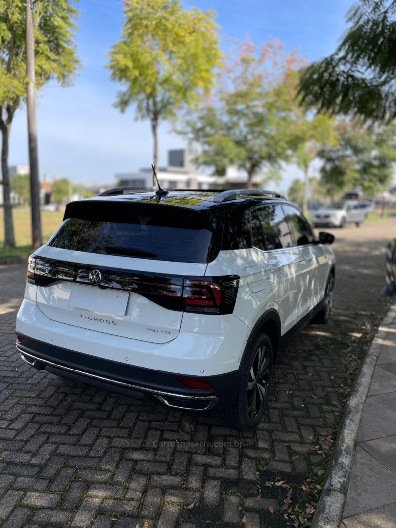 T-CROSS 1.4 HIGHLINE TSI 16V FLEX 4P AUTOMÁTICO - 2022 - BENTO GONçALVES