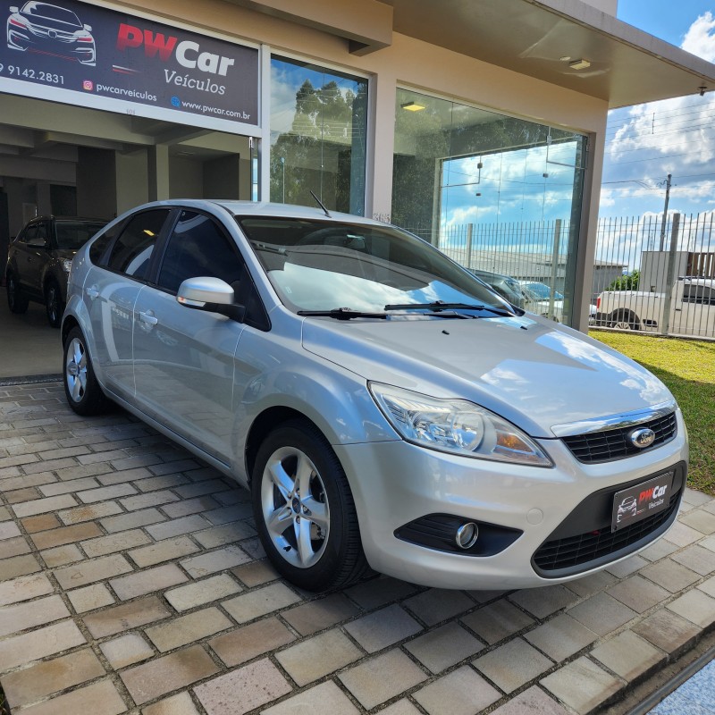 FOCUS 1.6 SE 16V FLEX 4P MANUAL - 2013 - BENTO GONçALVES
