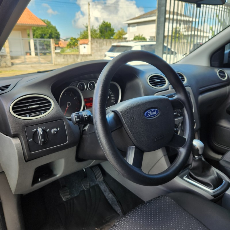 FOCUS 1.6 SE 16V FLEX 4P MANUAL - 2013 - BENTO GONçALVES