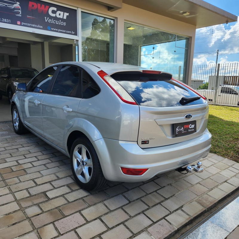 FOCUS 1.6 SE 16V FLEX 4P MANUAL - 2013 - BENTO GONçALVES